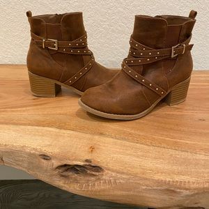 MIA Boots, Size 1